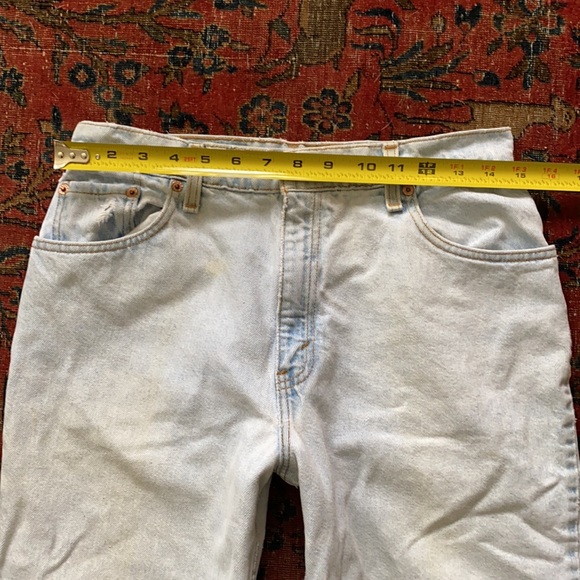 Vintage Levi mom jeans - Picture 13 of 17